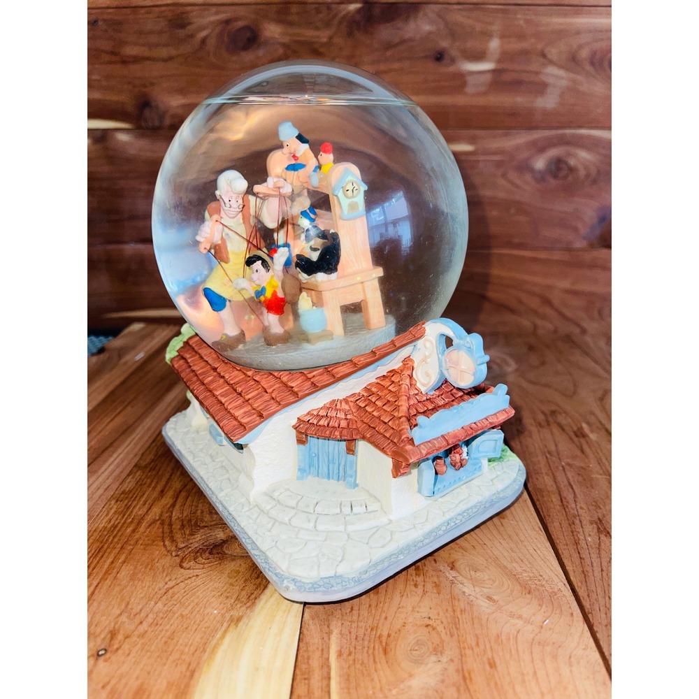VTG Disney Pinocchio Geppetto Workshop Musical Snow Globe Wish Upon Star Works